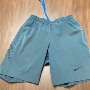 Nike Dri-Fit training shorts Medium 9” inseam